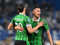 Video Jay Idzes Bantu Sassuolo Bungkam Como 2-1