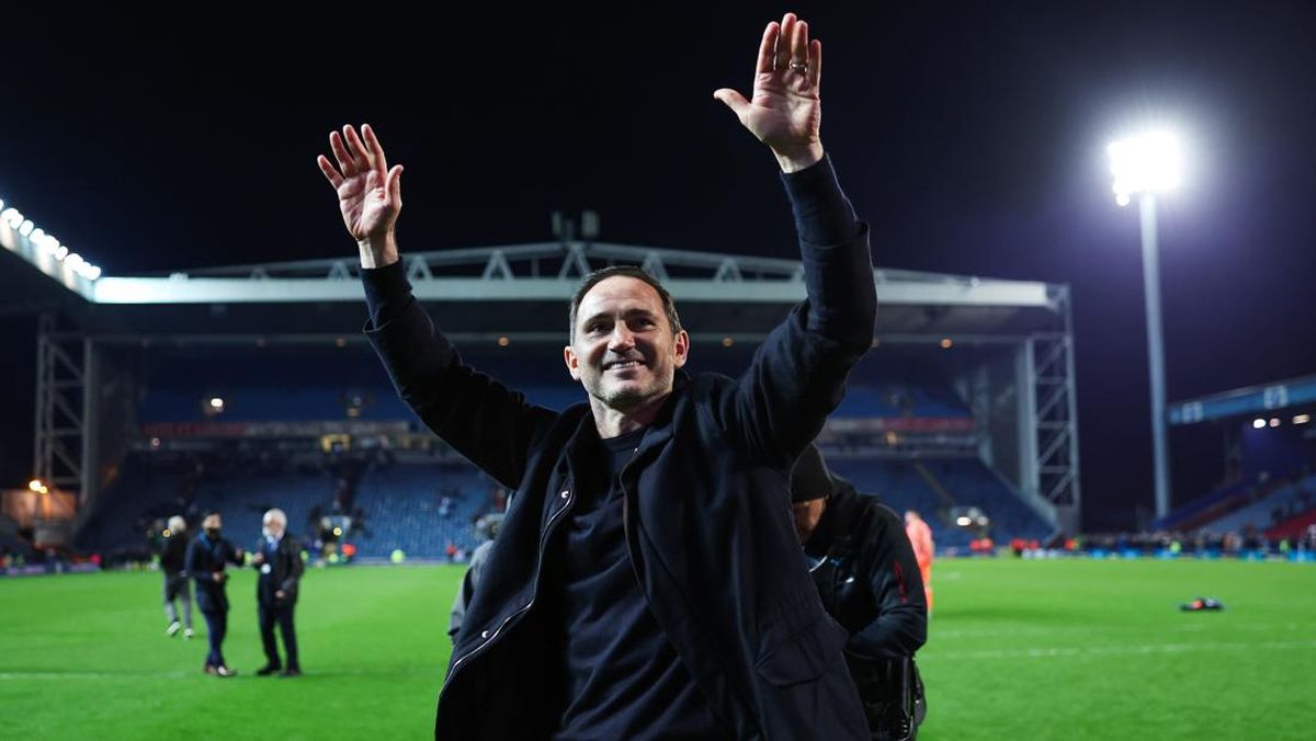https://akcdn.detik.net.id/community/media/visual/2026/04/18/frank-lampard-1776477440840_169.jpeg?w=1200