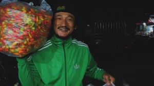 Isa Bajaj Buka Warung Tempong, Pakai Tomat hingga Kol Kebun Sendiri