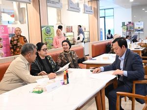 Momen Ketua MPR-DPR-DPD RI Makan Siang di Kantin DPR Bahas Geopolitik