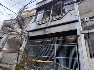 Warga Dengar Suara Letupan Saat Kebakaran Tewaskan Sekeluarga di Jakbar