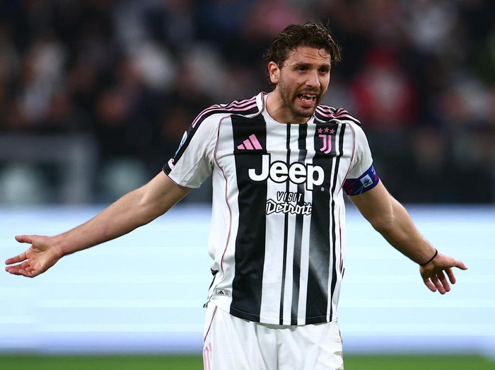 Soccer Football - Serie A - Juventus v U.S. Sassuolo - Allianz Stadium, Turin, Italy - March 21, 2026 Juventus' Manuel Locatelli reacts during the match REUTERS/Guglielmo Mangiapane