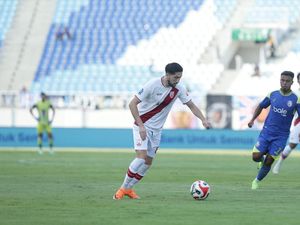 Arema FC Unggul 1-0 atas Persis Solo di Babak Pertama