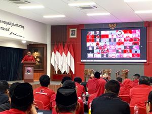 Hasto Kristiyanto: Kita Kritik Pemerintah Karena Sayang dan Cinta Tanah Air