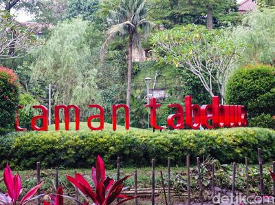 Taman Tabebuya Jadi Ruang Santai di Tengah Kota