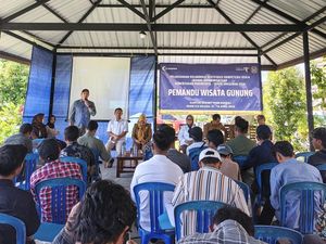 50 Porter dan Guide Gunung Rinjani Dibekali Sertifikasi dan Uji Kompetensi