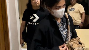 Ibu Muda Viral Maki Emak-emak hingga Toyor Kepala Anak Ditangkap