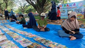 Membaca di Alam Terbuka, Cara Seru Bangun Literasi
