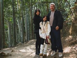 Deretan Selebritas Tetap Akur dengan Eks Pasangan Usai Cerai