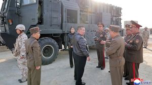 Kim Jong Un Awasi Uji Coba Rudal Balistik Taktis Korea Utara
