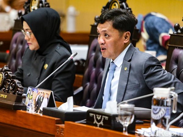 Komisi III DPR Bahas RUU Advokat, Tampung Masukan Organisasi Hukum