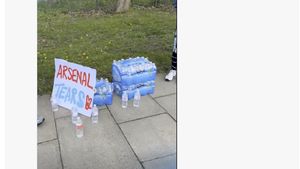 Meme Menohok! Air Mata Arsenal Jadi Minuman Usai Kalah dari City