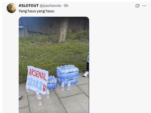 Meme Menohok! Air Mata Arsenal Jadi Minuman Usai Kalah dari City