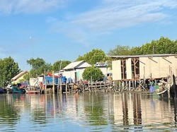 Yuk Bantu Warga Muara Gembong Punya Ambulans Air untuk ke Puskesmas Saat Banjir