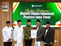 Ketua MUI Jatim KH Mutawakkil Mundur, Ini Penggantinya