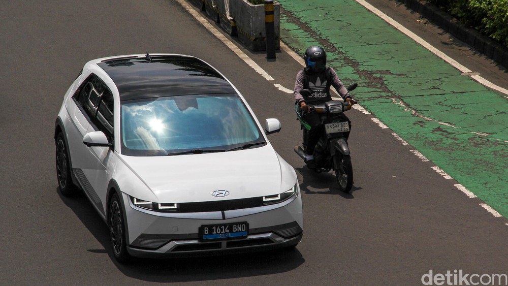 Tito Tegas Pajak EV Gratis