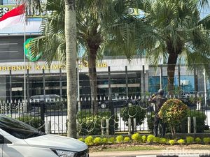 Soal Pagar Kawat Berduri Jelang Aksi di Samarinda Hari Ini