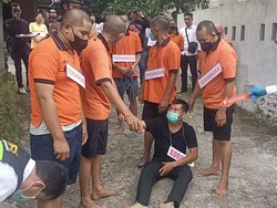 Polisi Gelar Rekonstruksi Kasus Pembunuhan Sir Aen, 35 Adegan Diperagakan