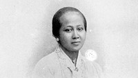 Biografi RA Kartini: Perjuangan, Masa Pingitan hingga Wafatnya