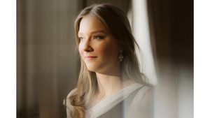 Foto Putri Eleonore dari Belgia Ultah ke-18, Gayanya Mirip Kate Middleton