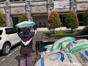 Harga Gabah Naik, Pedagang Beras di Klungkung Pangkas Biaya Jasa Angkut