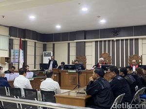 Duo Bos Sritex Dituntut 16 Tahun Bui di Kasus Korupsi Fasilitas Kredit