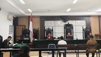 2 Terdakwa Korupsi Anggaran Pilkada Sumba Timur Dituntut 8 Tahun Penjara
