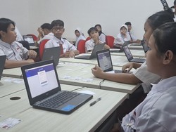 Video Pelaksanaan TKA SD Hari Pertama Berjalan Lancar