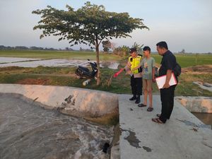 Bocah 11 Tahun Tewas Tenggelam Saat Mandi di Pintu Air Klampok Lor Demak