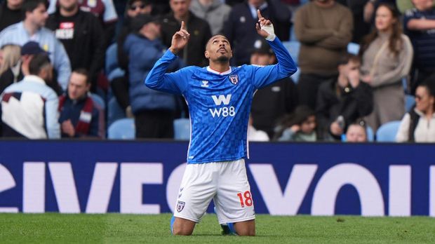 Wilson Isidior Sunderland's Wilson Isidor celebrates scoring their side's third goal of the game of the game during the Premier League match at Villa Park, Birmingham. Picture date: Sunday April 19, 2026. (Photo by Joe Giddens/PA Images via Getty Images)