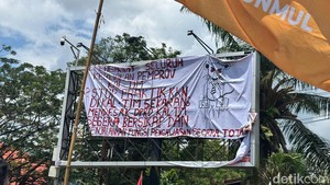 Wamendagri Ingatkan Gubernur Kaltim soal APBD: Banyak Catatan