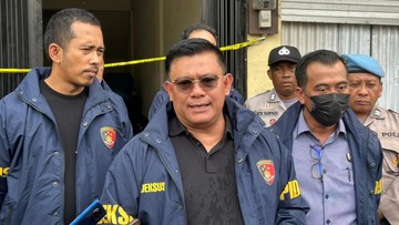 Bareskrim Geledah PT TSL Terkait Kasus Impor HP Ilegal dari China