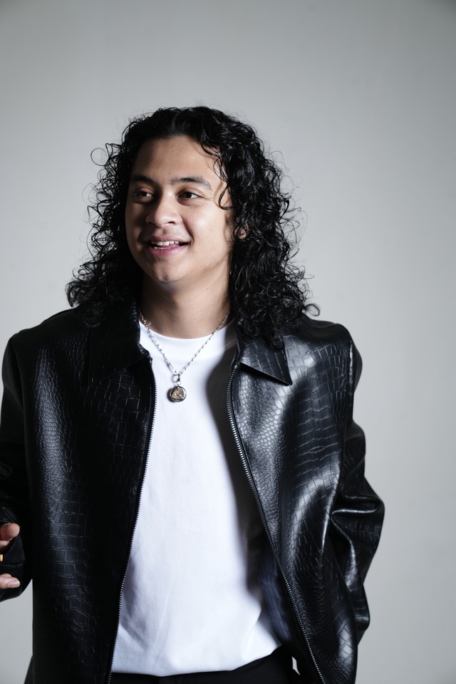 Bastian Steel Jadi Playboy Penakut, Mendadak Harus Tinggal di Rumah Berhantu