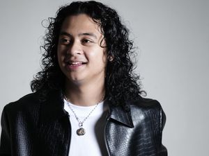 Bastian Steel Jadi Playboy Penakut, Mendadak Harus Tinggal di Rumah Berhantu