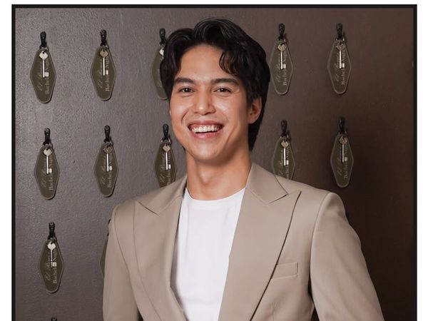 Gaya El Rumi Pakai Jam Rolex di Bachelor Night, Auranya Beda Jelang Nikah