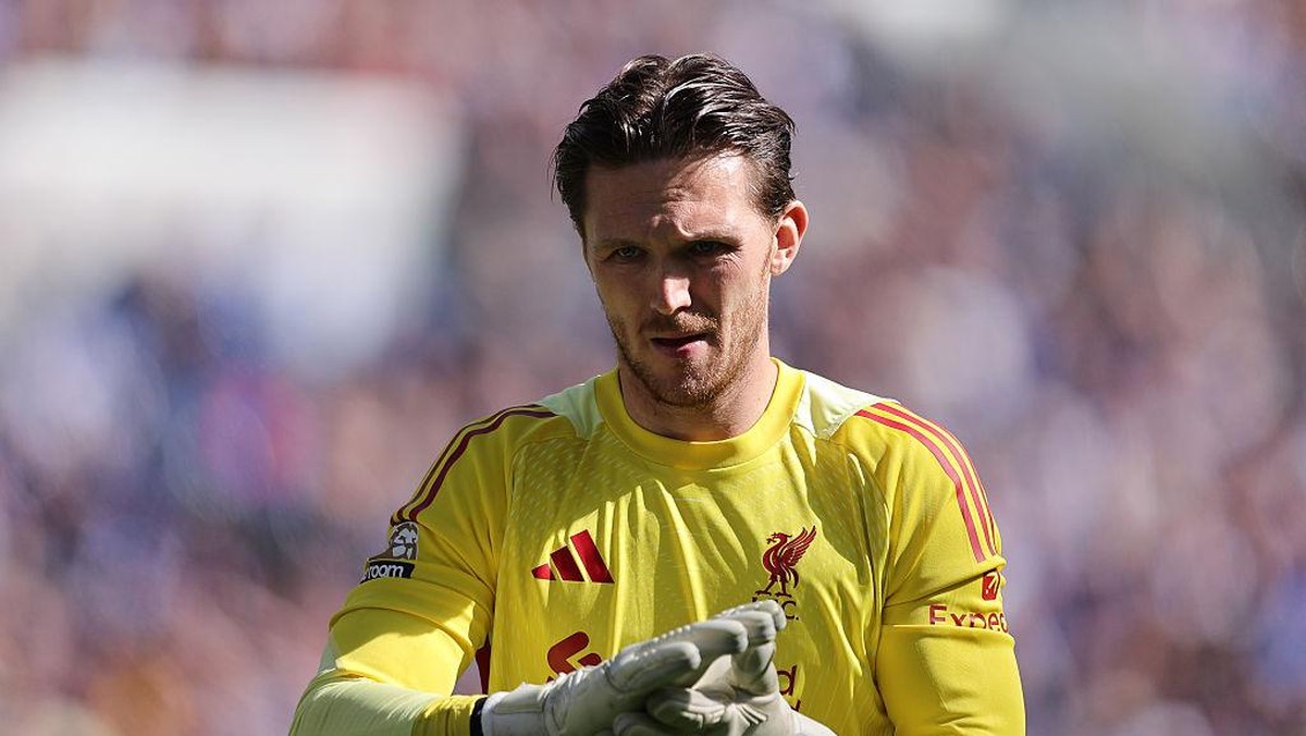 Freddie Woodman saat bermain melawan Everton akhir pekan lalu. Foto: Getty Images/James Gill - Danehouse