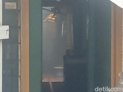 4 Rumah di Gang Sempit Kupang Segunting Surabaya Terbakar Hebat