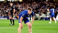 Striker-Striker Chelsea Bermuram Durja