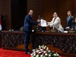 Puan Pimpin Pengesahan UU PPRT Serta UU Pelindungan Saksi dan Korban