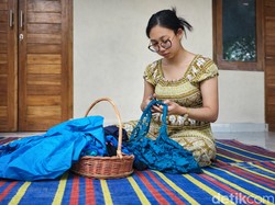 Cerita Penawati Sulap Limbah Tekstil Jadi Karya Seni Penuh Makna