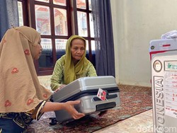 Poniti, Penjual Polo Pendem di Malang Naik Haji Usia 96 Tahun