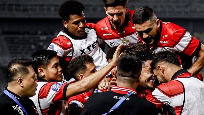 Selebrasi kemenangan Madura United pada pekan ke-28