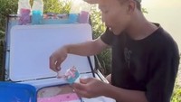 Viral Penjual Es Krim di Puncak Gunung Andong, Banyak Pendaki Mau Beli