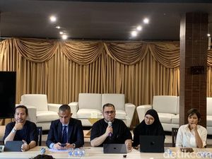 Terdakwa Chromebook Nangis Dituntut 15 Tahun Bui: Saya Tak Cari Proyek