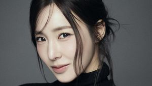 Tiffany Young Selalu Memesona Meski Tanpa Pink