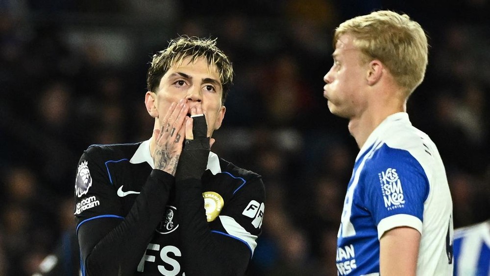 Chelsea Hancur Lebur! Rosenior Murka Tak Bisa Bela Pemain