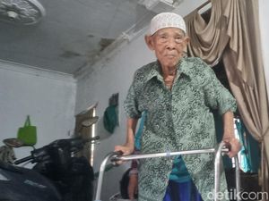 Tekad Mardijiyono Kakek Asal Bantul Berangkat Haji di Usia 103 Tahun