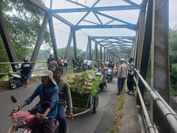 Geger Motor Terparkir di Jembatan Magetan, Pemiliknya Hilang Misterius