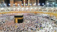 Tips Sehat Jemaah Haji Hadapi Cuaca Panas 40 Derajat di Makkah