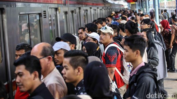 Kasus Pelecehan di KRL Marak Terjadi Saat Jam Padat